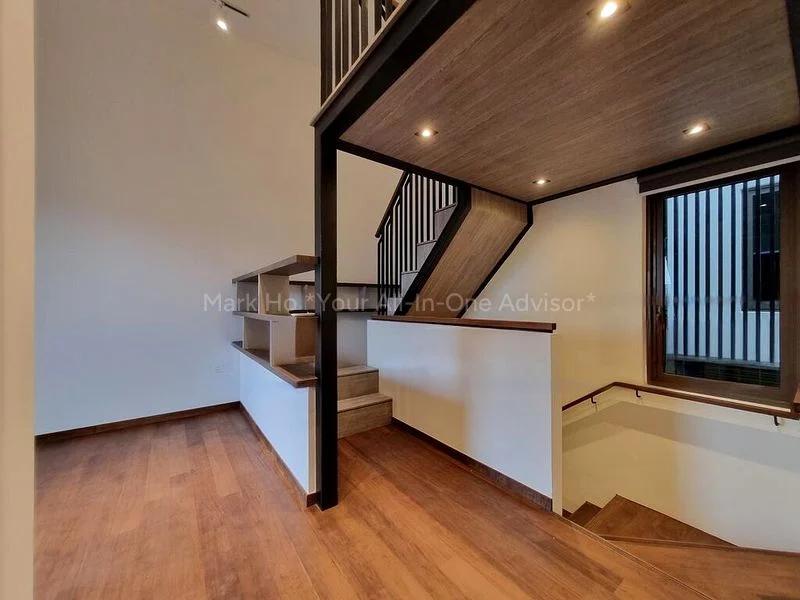 2 Bed Condo for Rent in  Holland Grove Road - Image 5